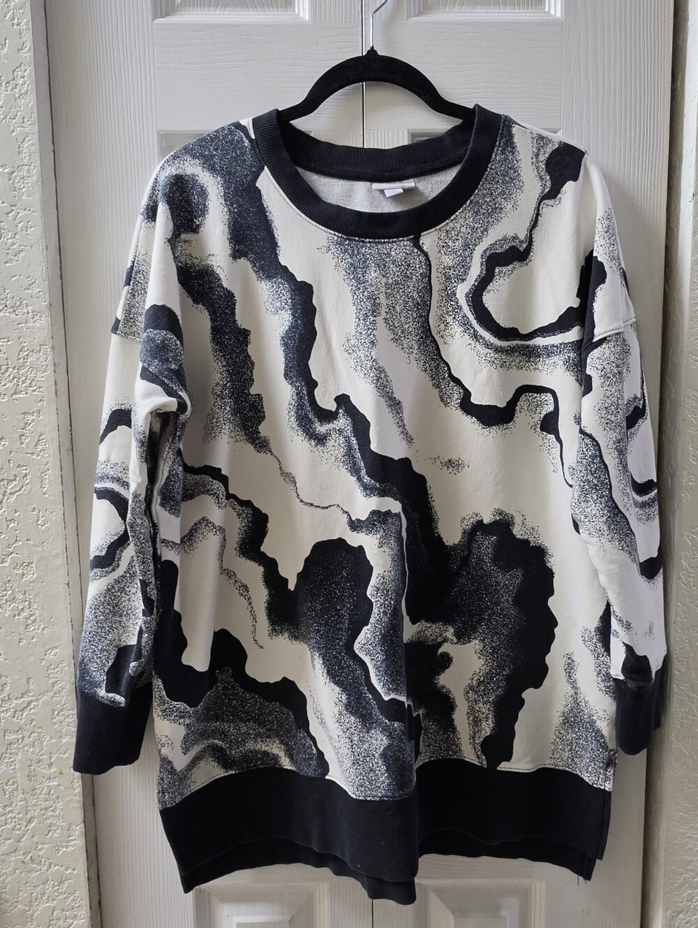 LulaRoe Oversized Long-sleeves
